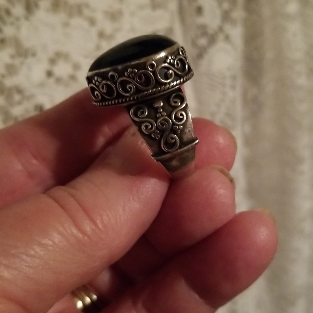 Silver ring with Onyx Stone - Picture 3 of 8